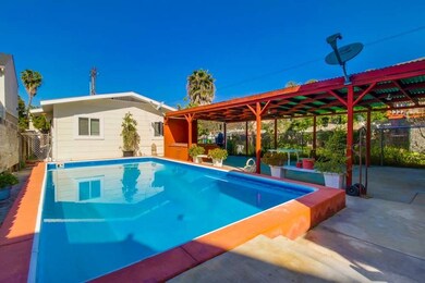 Front house also has a pool!