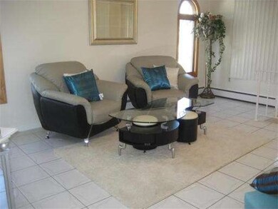 15 Hingston St, Peabody, MA 01960 - photo 4