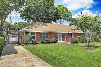 3709 Parkwood Dr, Houston, TX 77021 - photo 2