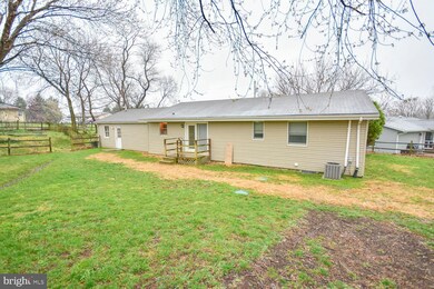 44 Iden Ln, Martinsburg, WV 25404 - photo 3