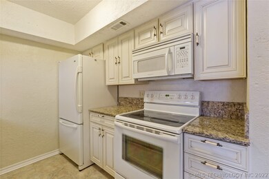 3126 S 101st East Ave unit 202, Tulsa, OK 74146 - photo 7