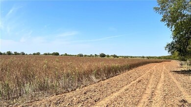 9610 N Kickapoo St, Shawnee, OK 74804 - photo 2