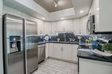 5132 N 31st Way unit 138, Phoenix, AZ 85016 - photo 2