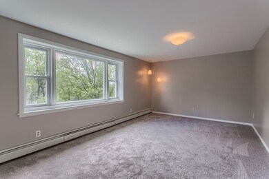 61 Bowker St, Worcester, MA 01604 - photo 3