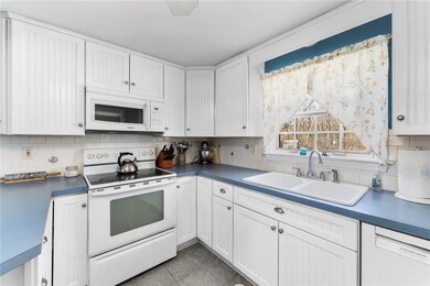 218 Forbes St, Riverside, RI 02915 - photo 7