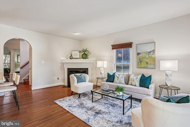 664 Lake Varuna Mews, Gaithersburg, MD 20878 - photo 5