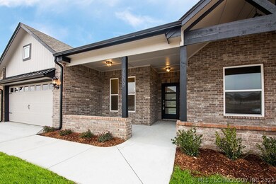 7309 E Oak Ridge St, Broken Arrow, OK 74014 - photo 2