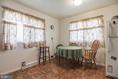 814 Clovis Ave, Capitol Heights, MD 20743 - photo 7