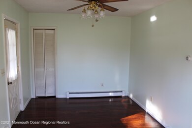 04 - Living Room