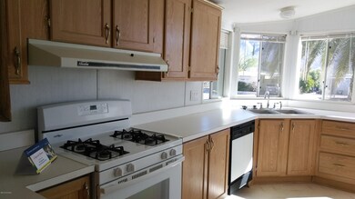 Kitchen, gas stove