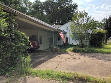 1205 Wheelock St, McComb, MS 39648 - photo 3