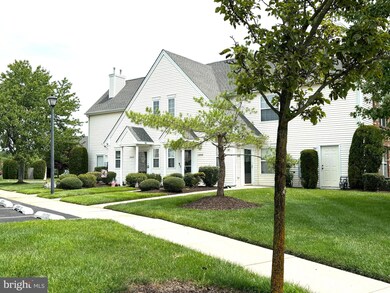 2202B Bluegrass Dr unit 2202, Mount Laurel, NJ 08054 - photo 4