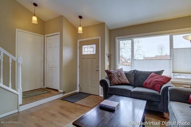 4 LR and Entry Way