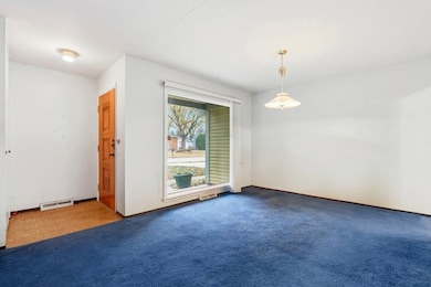 1409 Sequoia Ln, Darien, IL 60561 - photo 7