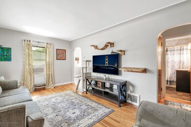719-Poxson-Lansing-windowstill-8
