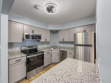 2049 45th St unit 101, Highland, IN 46322 - photo 3