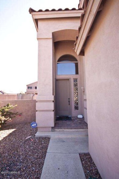 Rowen Cir Front Door Entry-1