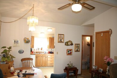 722 W Main Ave, Chewelah, WA 99109 - photo 5