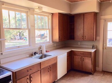 508 W 7th St, Bonham, TX 75418 - photo 6