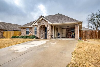 3005 S Cardinal St, Ennis, TX 75119 - photo 2