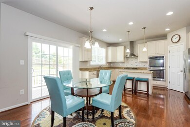 10806 Hunting Ln, Columbia, MD 21044 - photo 6