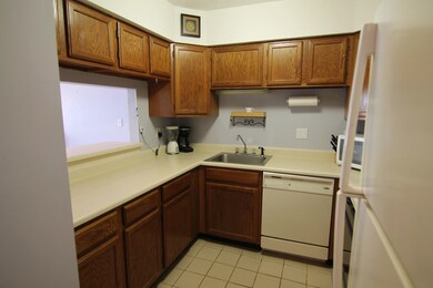 193 Main St unit 111, North Woodstock, NH 03262 - photo 3