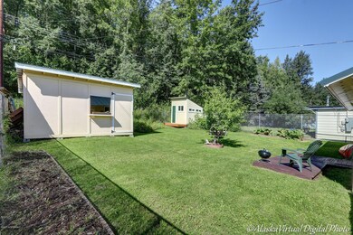 1504 Twining Dr, Anchorage, AK 99504 - photo 3