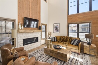 photos of similar home