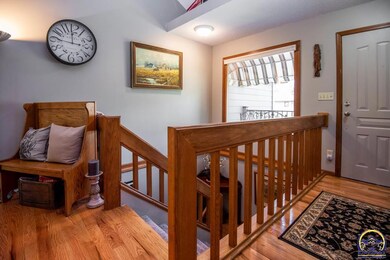 4224 SW Colly Creek Dr, Topeka, KS 66610 - photo 4