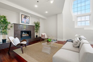 515 Centre St unit 7, Newton, MA 02458 - photo 2