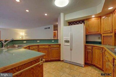 117 Wheaton Dr unit 119, Littlestown, PA 17340 - photo 6