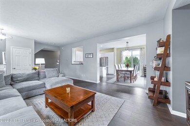 8-web-or-mls-Home-Exposure-531-Anhinga-6