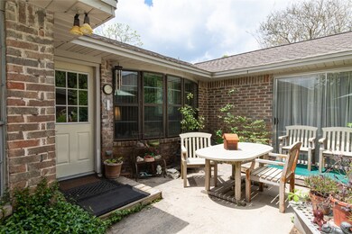 16503 Hibiscus Ln, Friendswood, TX 77546 - photo 5