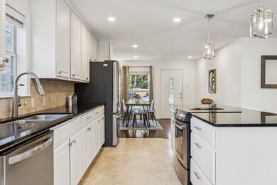 10525 Castlegate Dr, Dallas, TX 75229 - photo 5