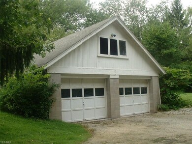 Large garage with loft