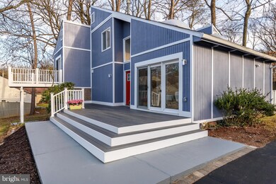 9333 Raintree Rd, Burke, VA 22015 - photo 2