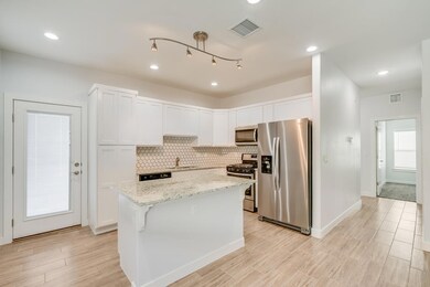 453 Sun Temple Rd, Socorro, TX 79927 - photo 5