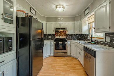 1419 23rd Street, Bismarck, ND 58501