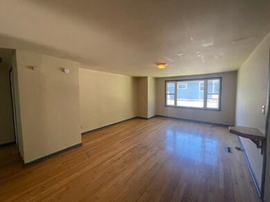 625 Santa fe Ave, Carpentersville, IL 60110 - photo 4