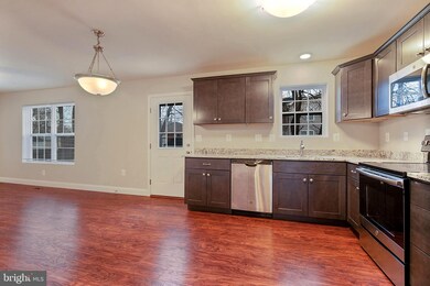 1109 Gondar Ave, Hyattsville, MD 20785 - photo 4