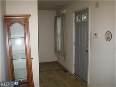 828 Westfield Dr, Cinnaminson, NJ 08077 - photo 2