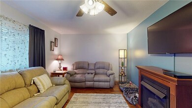 1911 S 10th Str St, Rogers, AR 72758 - photo 3