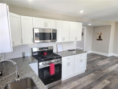 538 Bradley St, Bethlehem, PA 18015 - photo 4