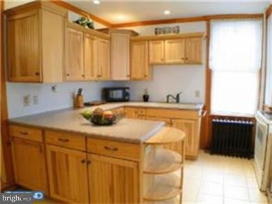 129 Maplewood Rd, Riegelsville, PA 18077 - photo 3