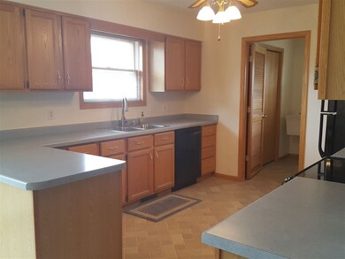 2437 Charmany Way, Mc Farland, WI 53558 - photo 6