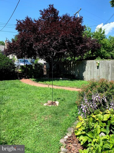 127 Maplewood Rd, Riegelsville, PA 18077 - photo 5