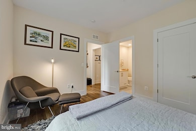 3713 Chevy Chase Lake Dr, Chevy Chase, MD 20815 - photo 4