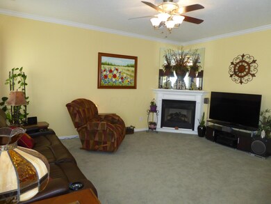 Family room 2
