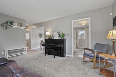 3580 Karl Rd, Columbus, OH 43224 - photo 5