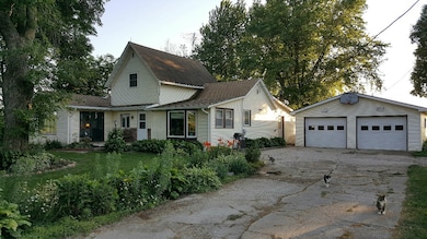NE side w/2 car garage